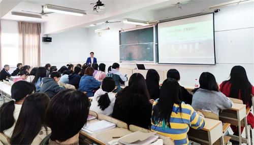 ASK众创部落创始人陈江应邀到常工院外国语学院授课